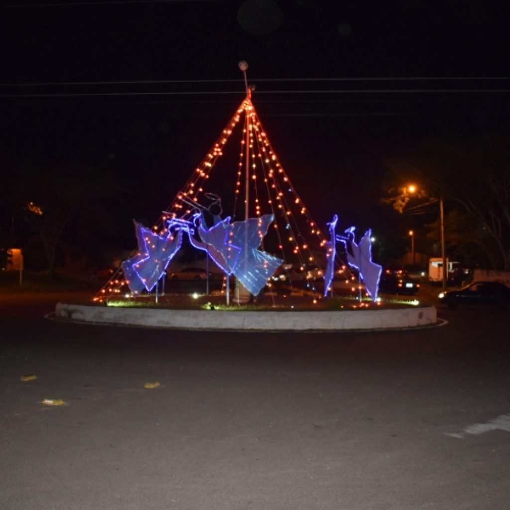 FPTE inaugurou a iluminação de Natal