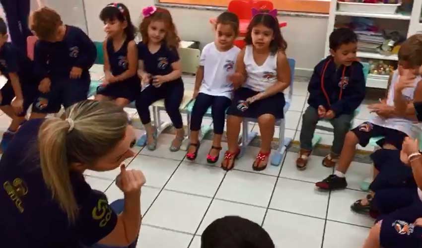 Educação Infantil tem aula dinâmica de Inglês - ETL