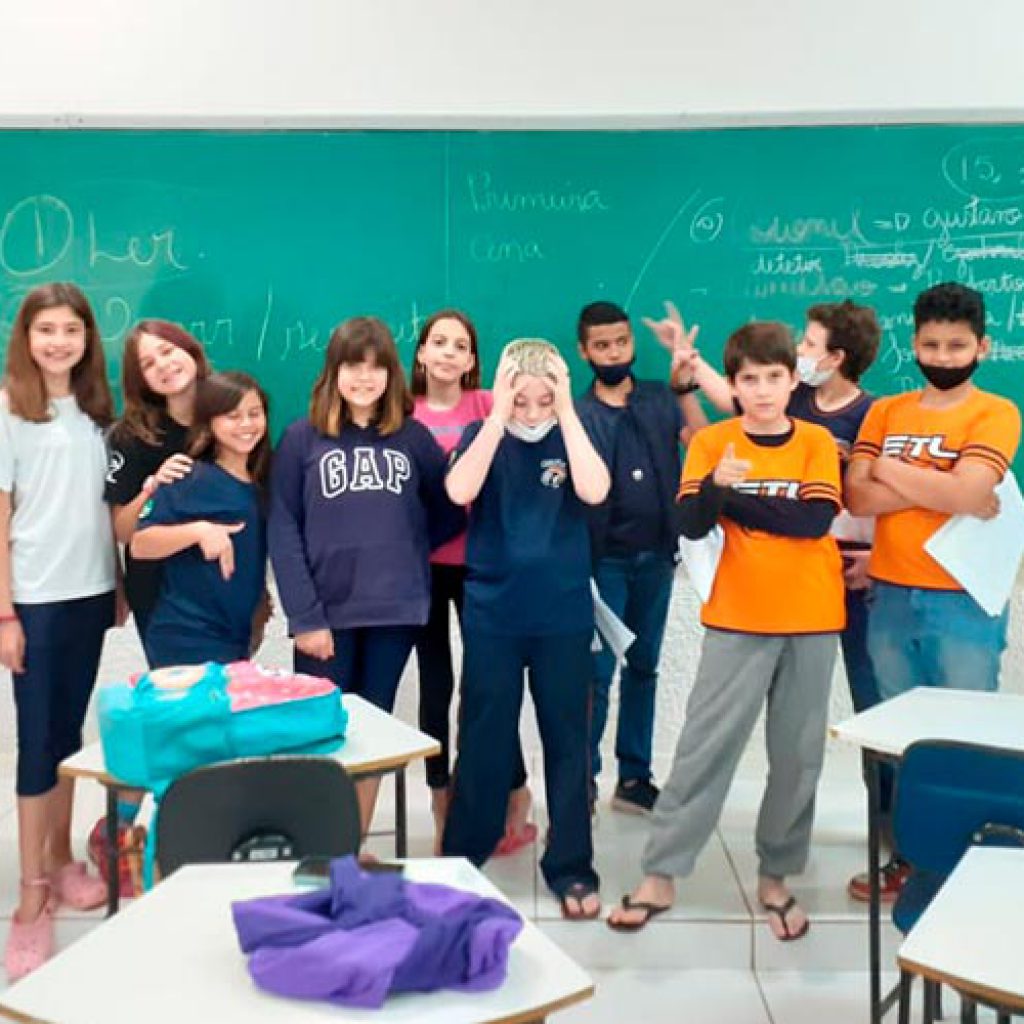 Dinâmicas de grupo na aula de Teatro