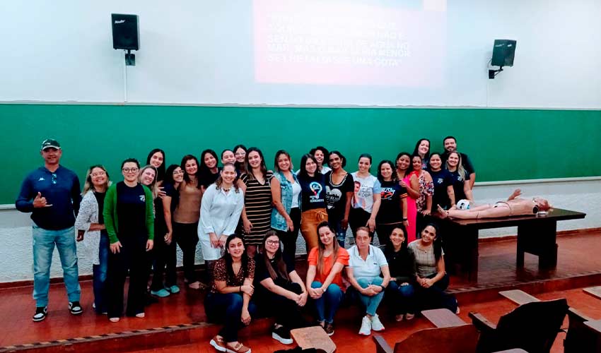 Capacitação com professoras e auxiliares da Ed. Infantil e Ensino Fund. I - Treinamento para os Primeiros socorros