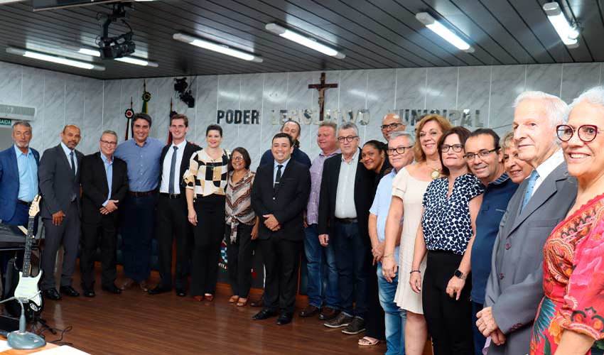 SESSÃO SOLENE NA CÂMARA MUNICIPAL 65 ANOS ETL