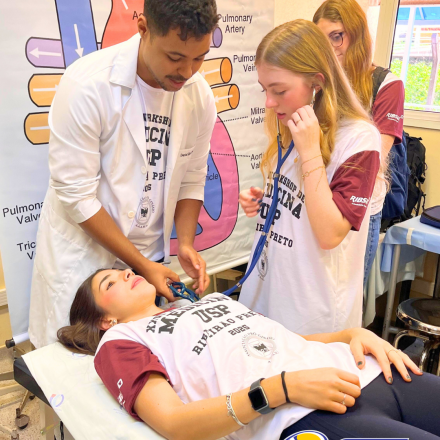 Alunos da ETL participam de Workshop de Medicina na USP de Ribeirão Preto!